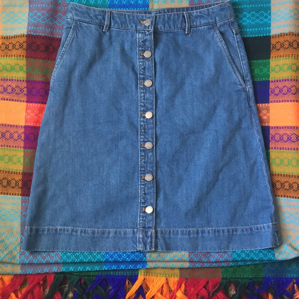 Banana Republic denim skirt